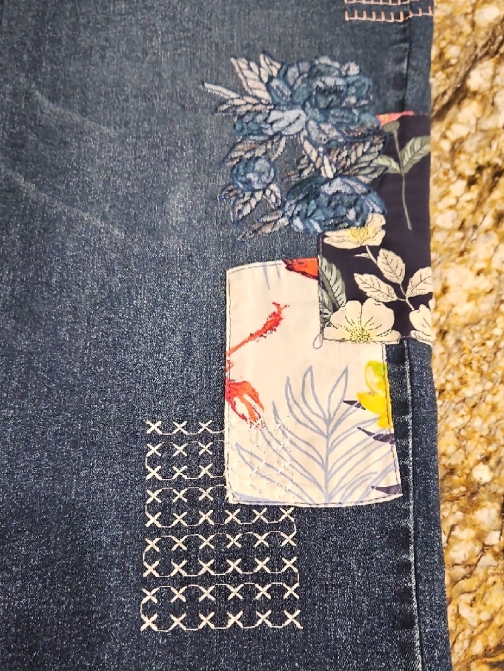 DG2 by Diane Gilman Dark Blue Denim Jeans. Size 12P Inseam 20" Rise 8.5" - Picture 4 of 5